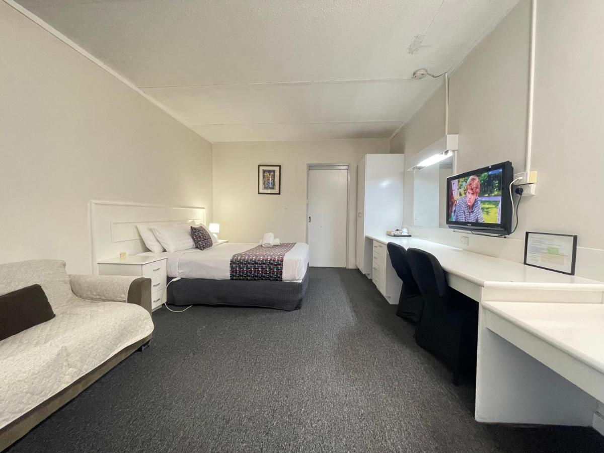 Parkside Inn Motel Melbourne Exterior photo