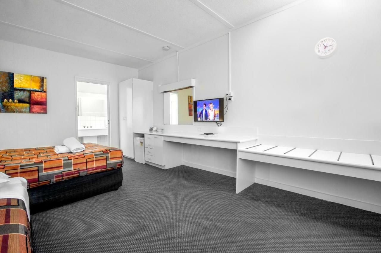 Parkside Inn Motel Melbourne Exterior photo